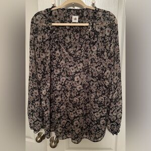 CAbi Grey Floral long sleeve with a v-neck and elastic cuffs